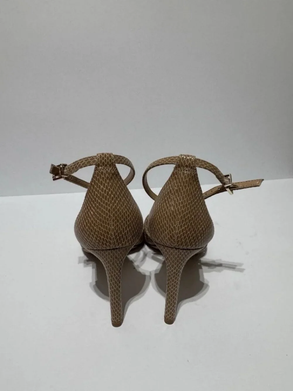 Vince Camuto Womens Blaine Sandals Black Size 9M